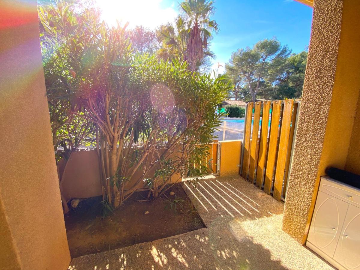 Appartement Avec Piscine A 5Min De La Plage Sanary-sur-Mer Kültér fotó